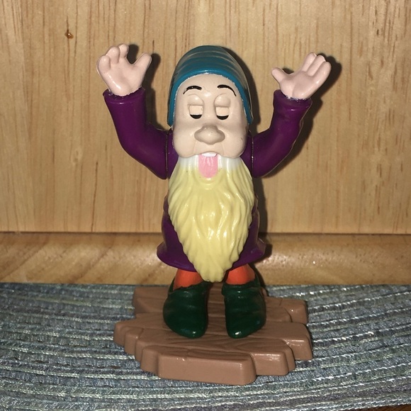 Vintage McDonalds Sleepy Dwarf Figurine - Picture 1 of 7
